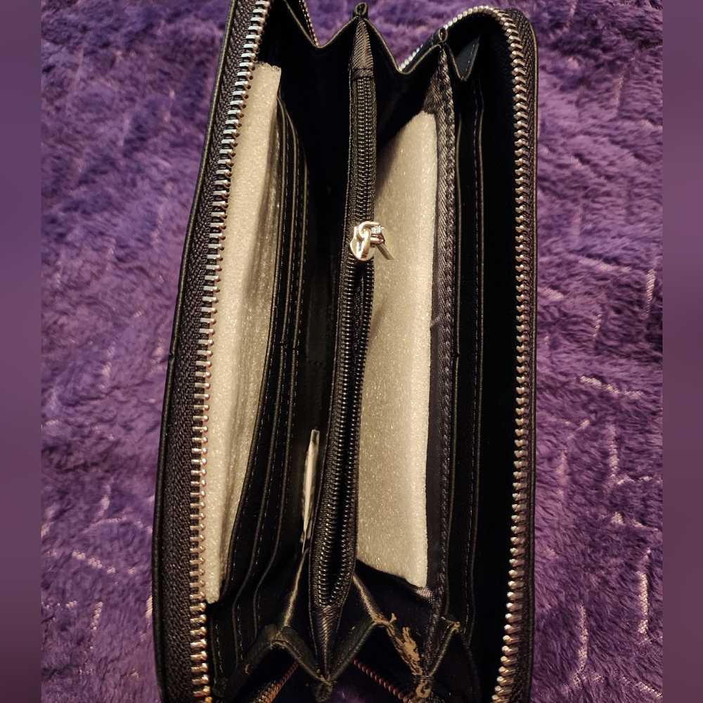 NWT Charming Charlie Wallet - Picture 3 of 4